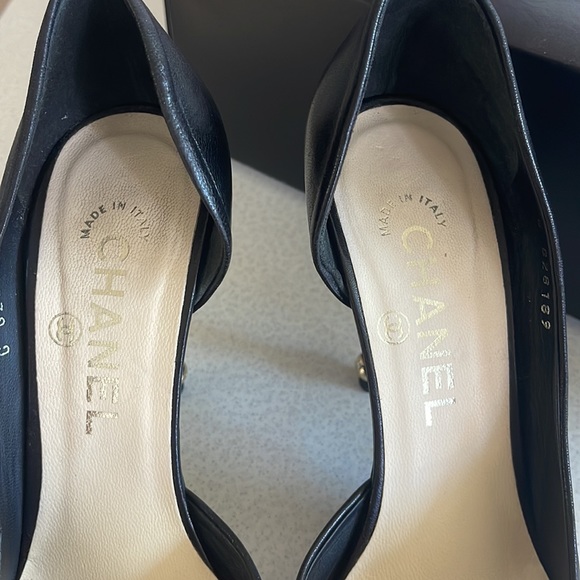 Chanel Heels - Picture 4 of 7